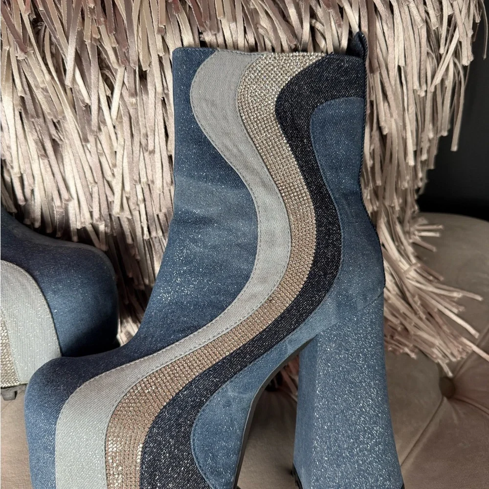 Dolls Kill 5” 3” heel